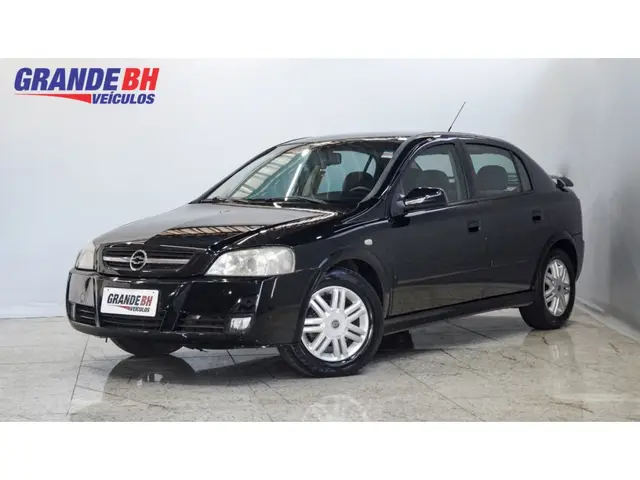 Carro Chevrolet Astra Hatch 2004 CD 2.0 8V