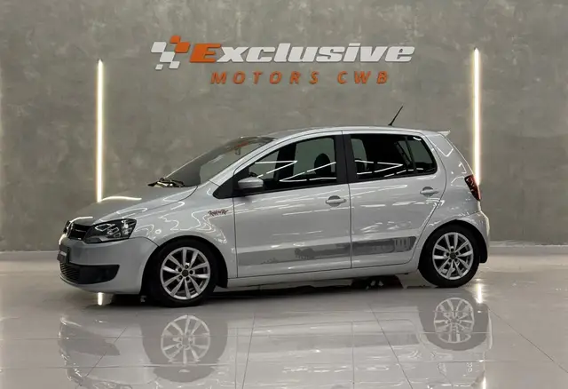Carro Volkswagen Fox 2014 1.6 VHT Rock in Rio (Flex)