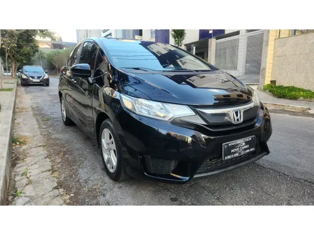 Carro Honda Fit 2016 1.5 16v LX CVT (Flex)