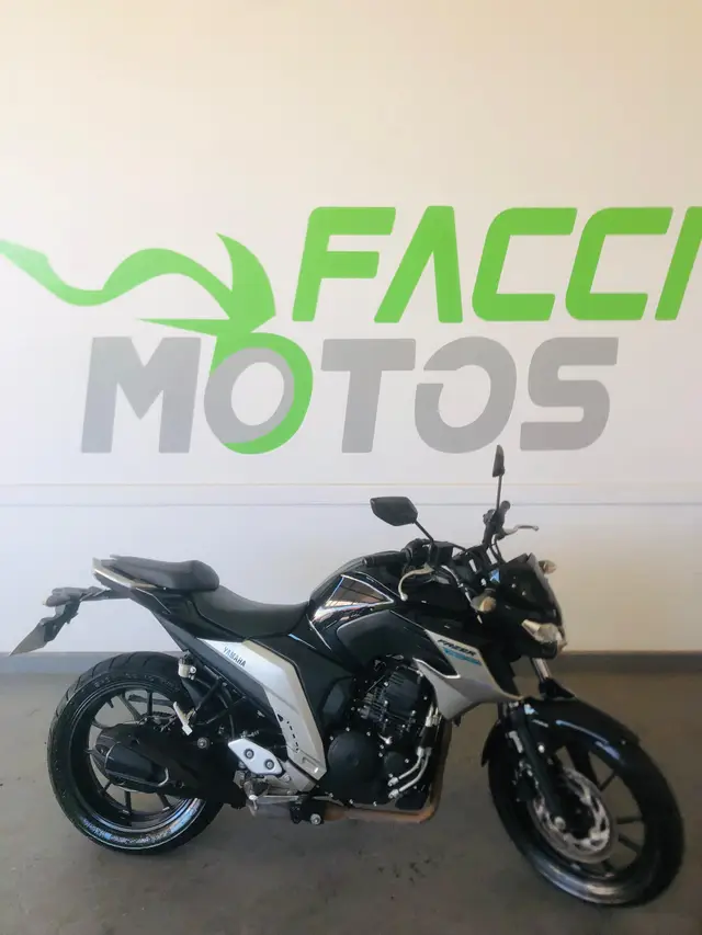 Moto Yamaha YS 250 Fazer 2021 ABS