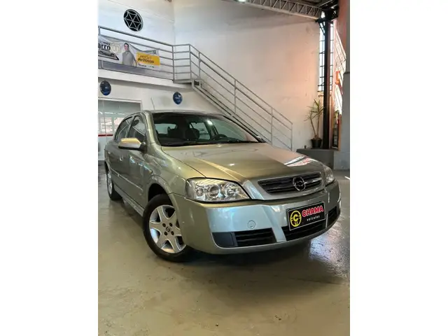 Carro Chevrolet Astra Sedan 2007 Advantage 2.0 (Flex)