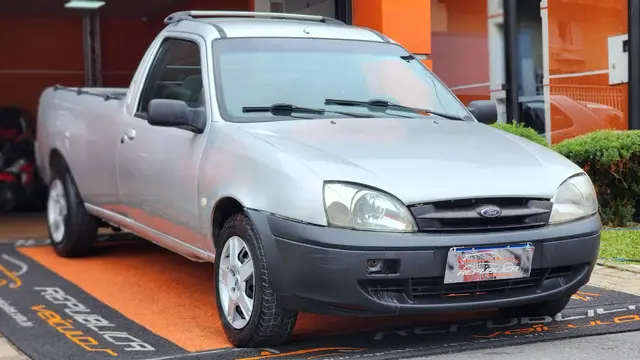 Carro Ford Courier 2002 L 1.6 MPi (Cab Simples)