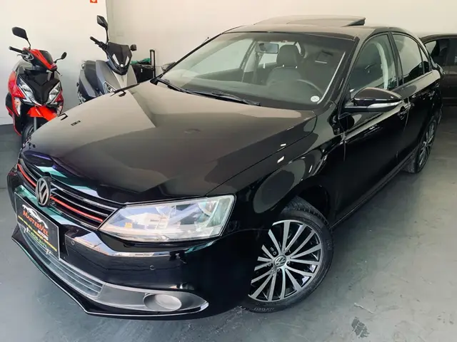 Carro Volkswagen Jetta 2012 2.0 Comfortline Tiptronic (Flex)