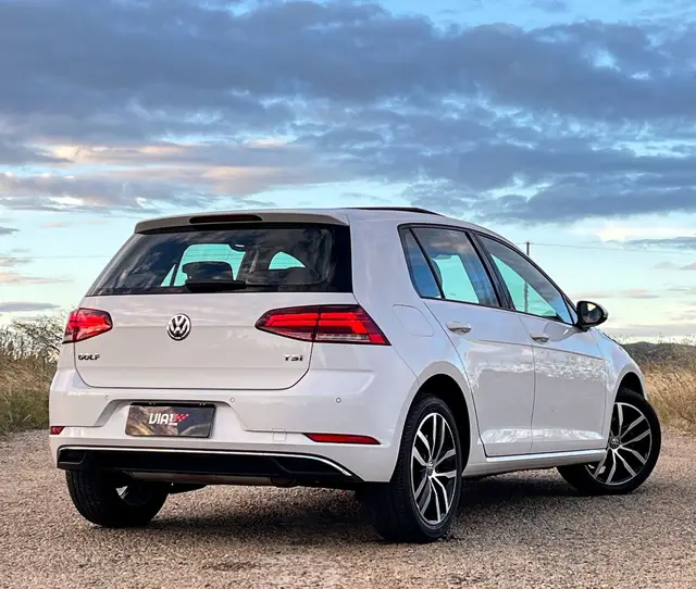 Carro Volkswagen Golf 2018 Comfortline 1.0 200 TSi (Aut) (Flex)