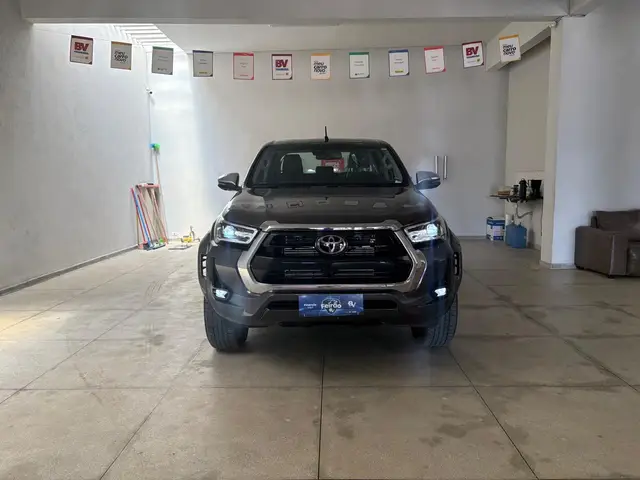 Carro Toyota Hilux Cabine Dupla 2025 SRX Plus 4x4 2.8 Diesel