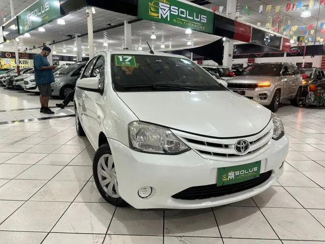 Carro Toyota Etios Sedan 2017 XS 1.5 (Aut) (Flex)