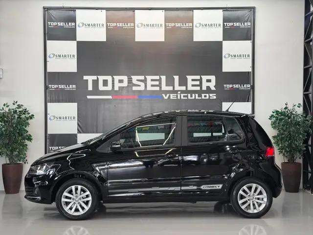 Carro Volkswagen Fox 2018 1.6 MSI Connect (Flex)