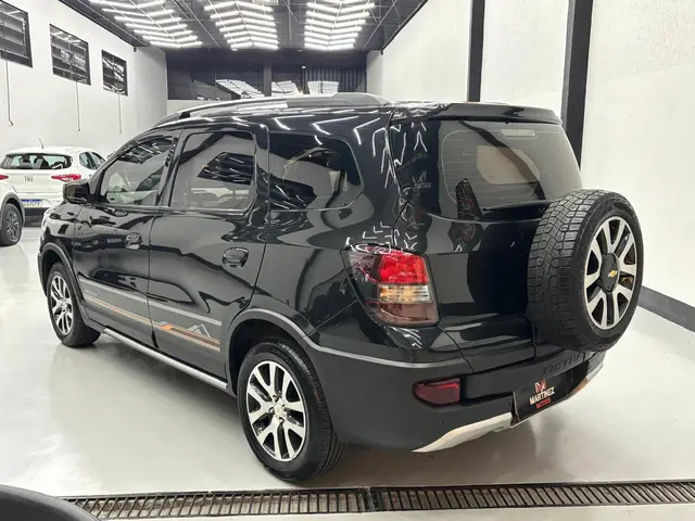 Carro Chevrolet Spin 2015 Activ  1.8 (Flex) (Aut)