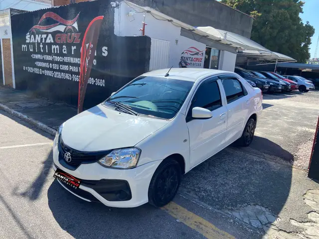 Carro Toyota Etios Sedan 2018 X 1.5 (Flex)
