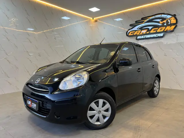 Carro Nissan March 2012 1.0 16V S (Flex)