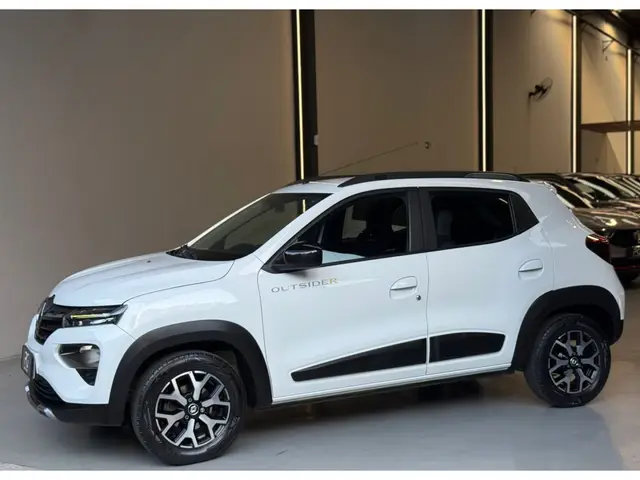 Carro Renault Kwid 2023 Outsider 1.0 12v SCe (Flex)