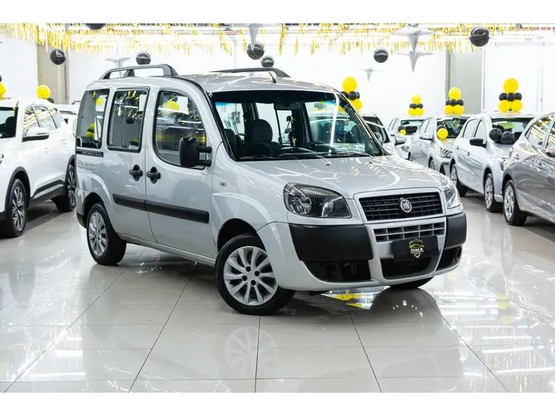 Fiat Doblò Essence 1.8 16V (Flex)