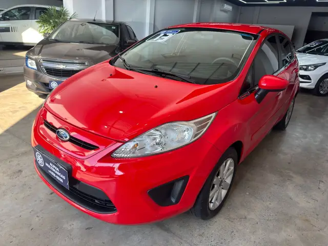 Carro Ford New Fiesta Sedan 2013 SE 1.6 (Flex)