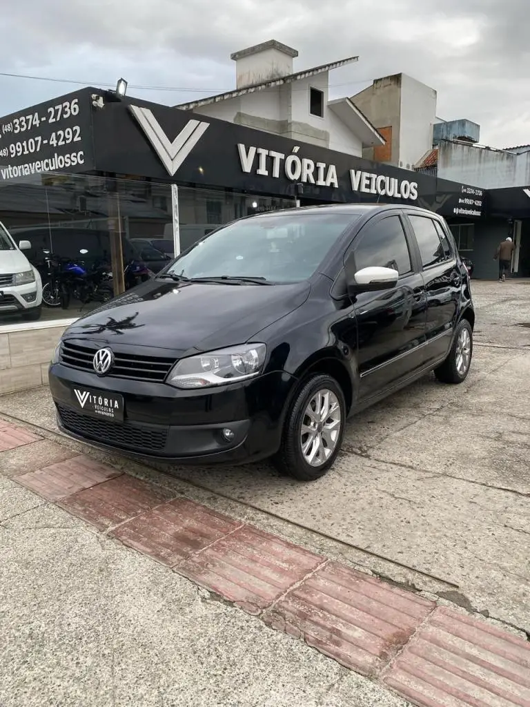 Volkswagen Fox 1.6 VHT I-Motion (Flex)