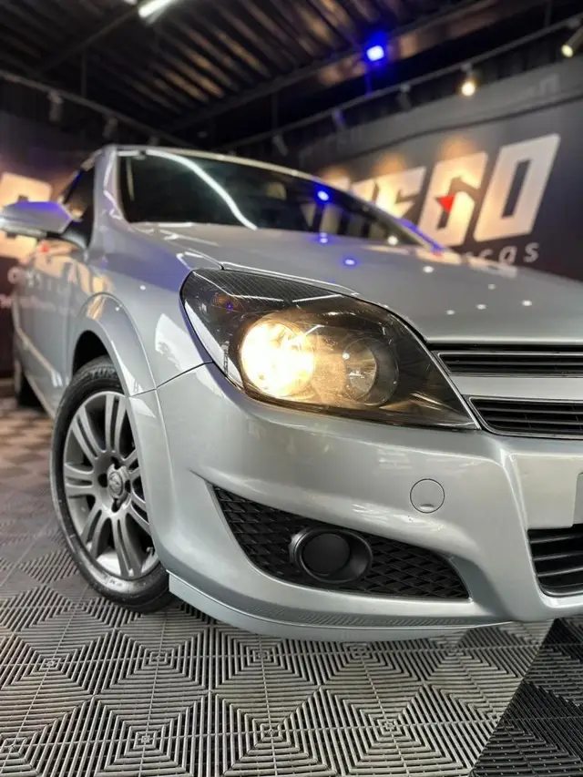 Carro Chevrolet Vectra GT 2011 2.0 8V (Flex)