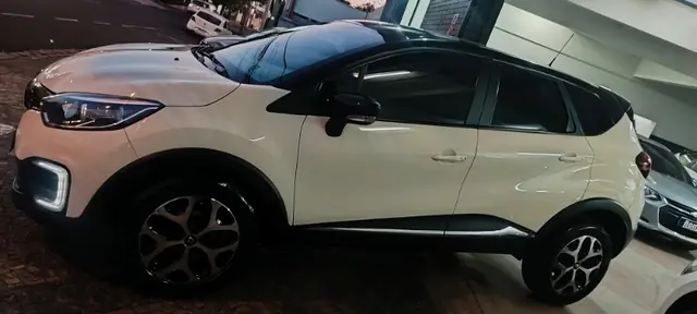 Carro Renault Captur 2018 Life 1.6 16v SCe CVT (Flex)