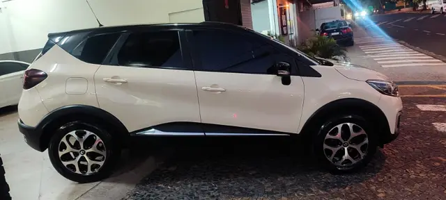 Carro Renault Captur 2018 Life 1.6 16v SCe CVT (Flex)