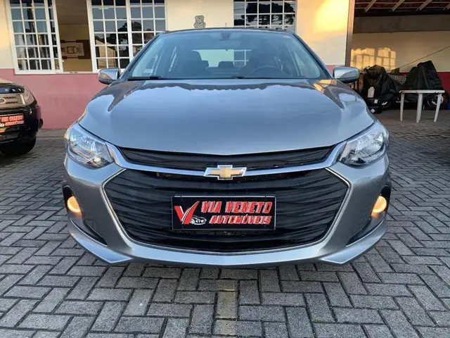 Carro Chevrolet Onix Plus 2024 LT 1.0