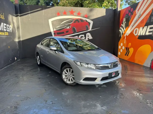 Carro Honda Civic 2016 LXS 1.8 i-VTEC (Flex)