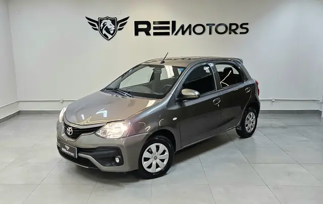 Carro Toyota Etios 2018 X 1.3 (Flex)