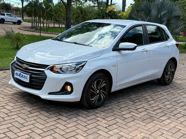Carro Chevrolet Onix 2024 LT 1.0 Turbo