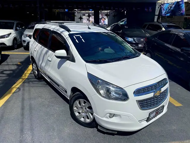 Carro Chevrolet Spin 2017 LTZ 7S 1.8 (Flex) (Aut)