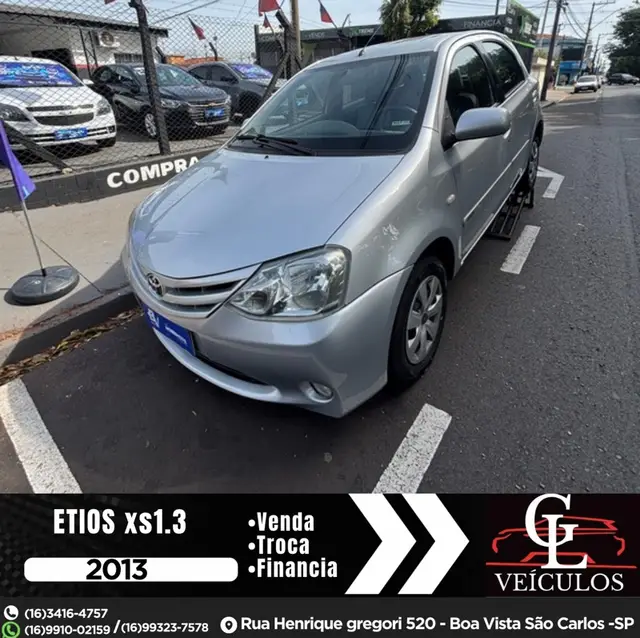Carro Toyota Etios 2013 XS 1.3 (Flex)