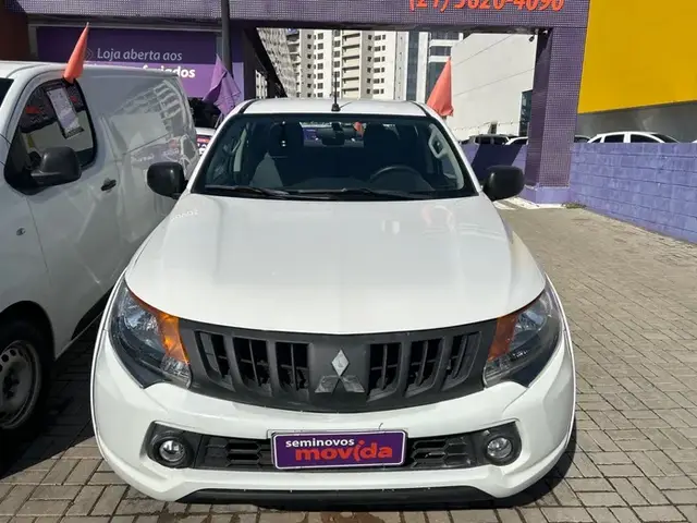 Carro Mitsubishi L200 2023 Triton GL 2.4