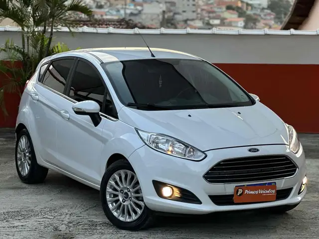 Carro Ford New Fiesta Hatch 2017 New Fiesta Titanium 1.6 16V PowerShift