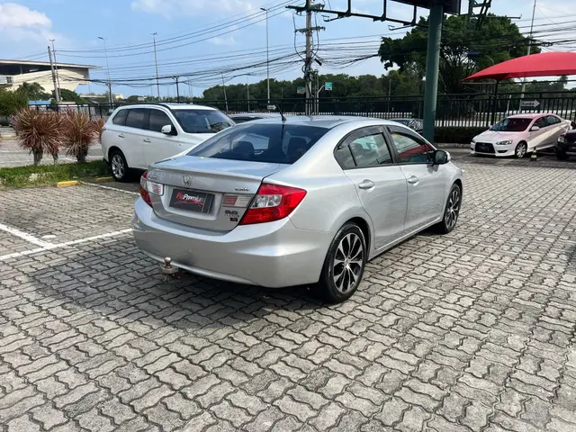 Carro Honda Civic 2015 LXR 2.0 i-VTEC (Aut) (Flex)