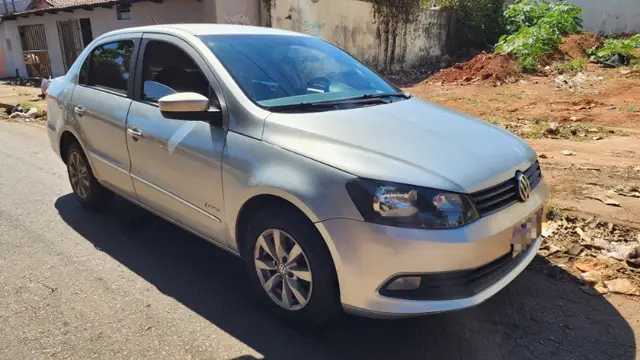 Carro Volkswagen Voyage 2013 1.0 TEC City (Flex)