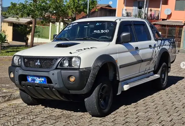 Carro Mitsubishi L200 2007 L 200 GL 4x4 2.5 Turbo (cab. dupla)
