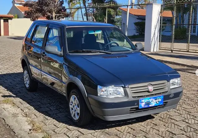 Carro Fiat Uno Mille 2013 Uno Mille WAY ECONOMY 1.0 F.Flex