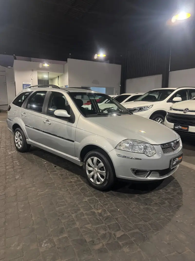 Fiat Palio Attractive 1.4 Evo (Flex)