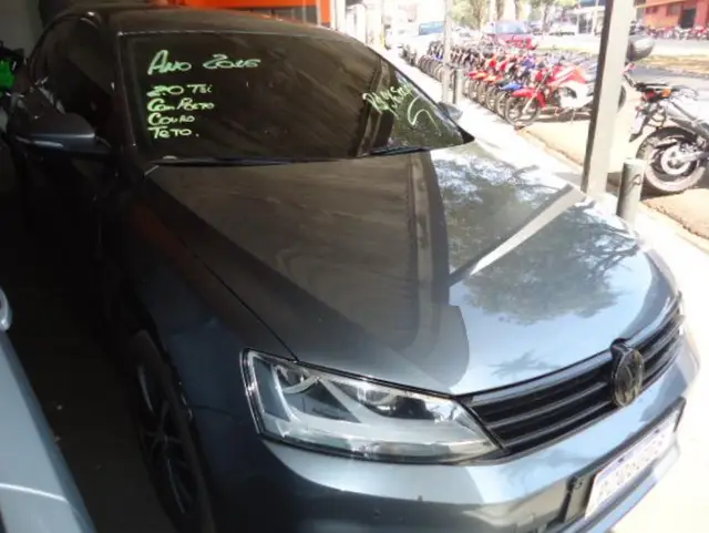 Carro Volkswagen Jetta 2016 2.0 TSI Highline DSG