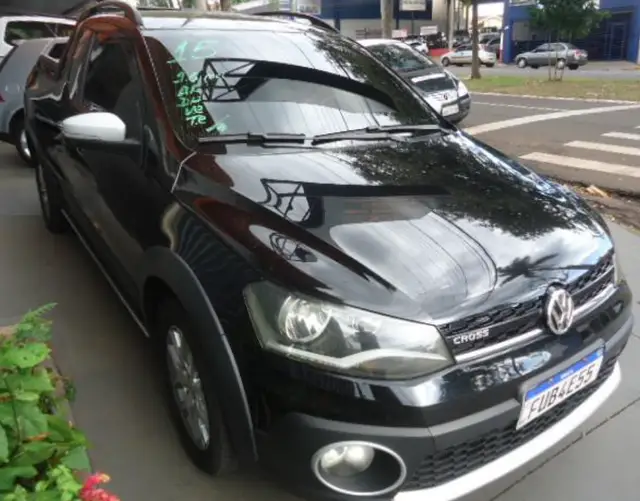 Carro Volkswagen Saveiro 2015 Cross 1.6 16v MSI CE (Flex)