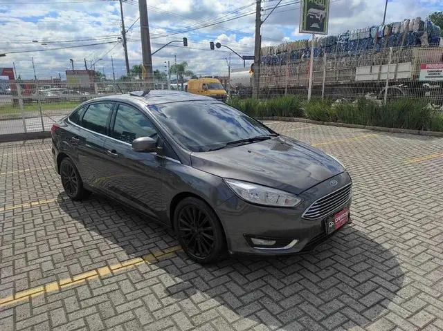 Carro Ford Focus Sedan 2018 Titanium 2.0 PowerShift