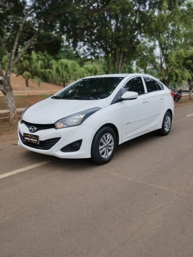 Carro Hyundai HB20S 2015 1.0 Comfort Plus (Flex)