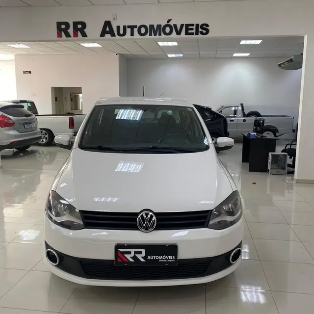 Carro Volkswagen Fox 2013 1.0 VHT (Flex) 2p
