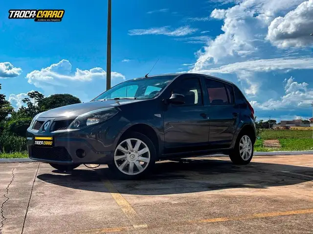 Carro Renault Sandero 2010 Expression 1.0 16V (flex)