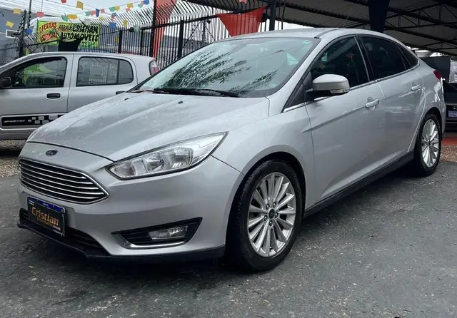 Carro Ford Focus Sedan 2016 Titanium 2.0 PowerShift