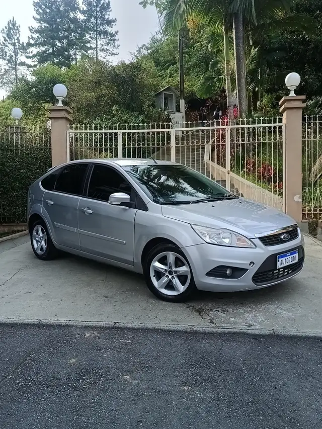 Carro Ford Focus Hatch 2009 GLX 2.0 16V Duratec