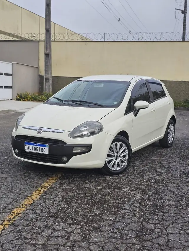 Carro Fiat Punto 2014 Attractive 1.4 (Flex)