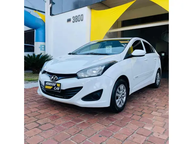 Carro Hyundai HB20S 2014 1.6 Comfort Plus (Flex)