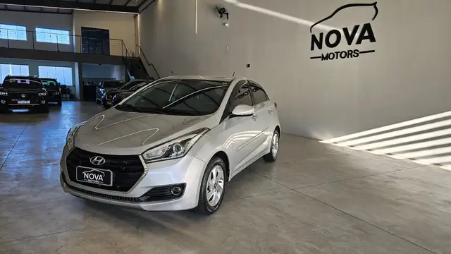 Carro Hyundai HB20X 2017 Premium 1.6 (Aut) (Flex)