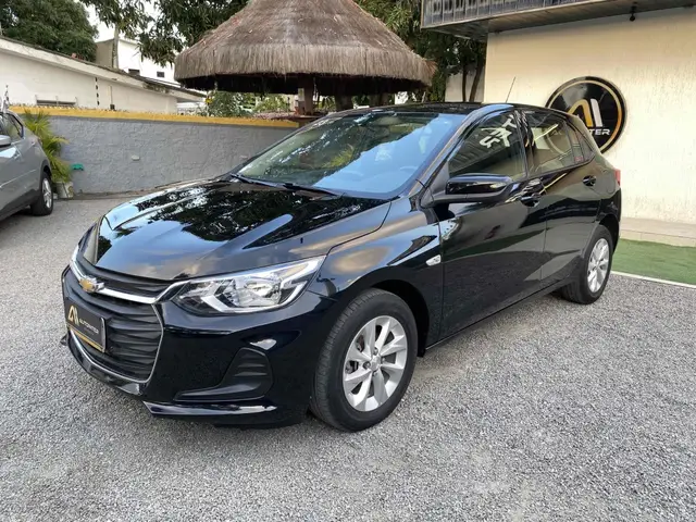 Carro Chevrolet Onix 2023 LT 1.0