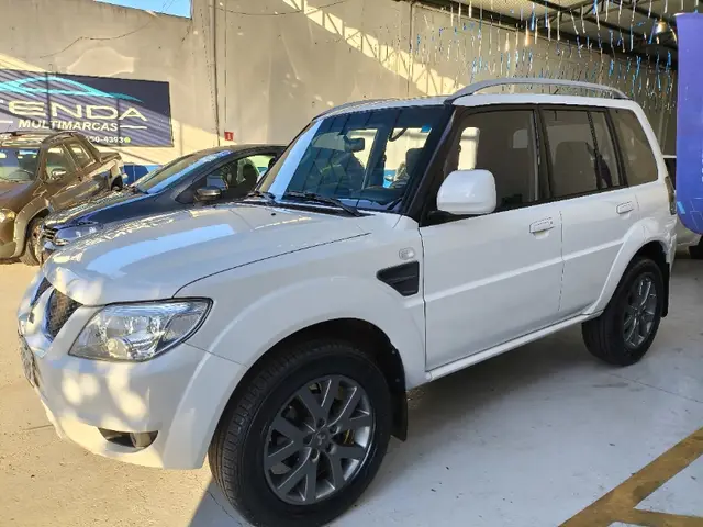Carro Mitsubishi Pajero TR4 2014 2.0 16V 4x2 (Flex)