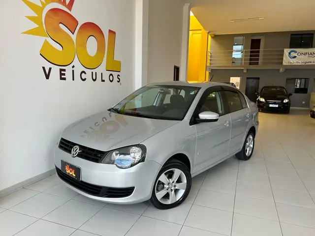Carro Volkswagen Polo Sedan 2014 1.6 8V (Flex)