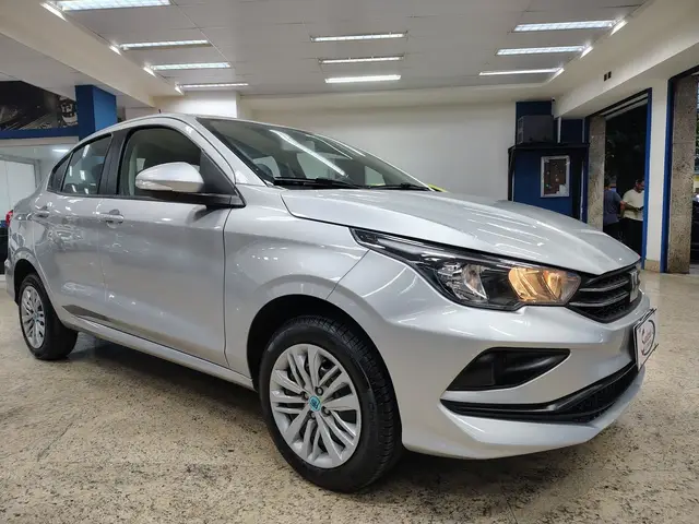 Carro Fiat Cronos 2025 Drive 1.0