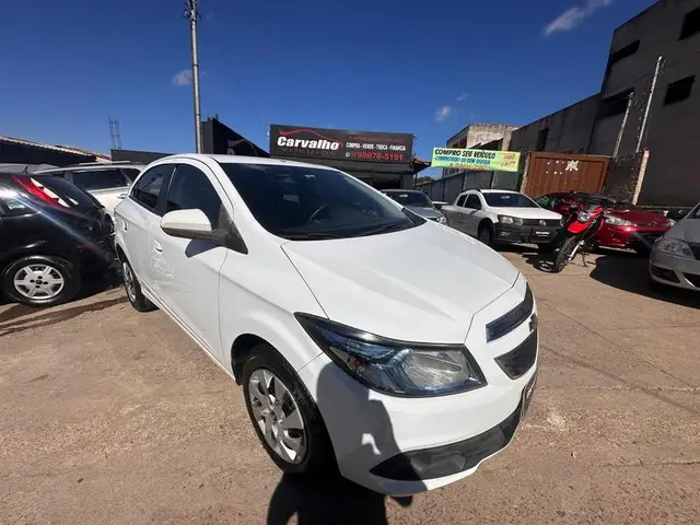 Carro Chevrolet Onix 2016 1.4 Activ SPE/4
